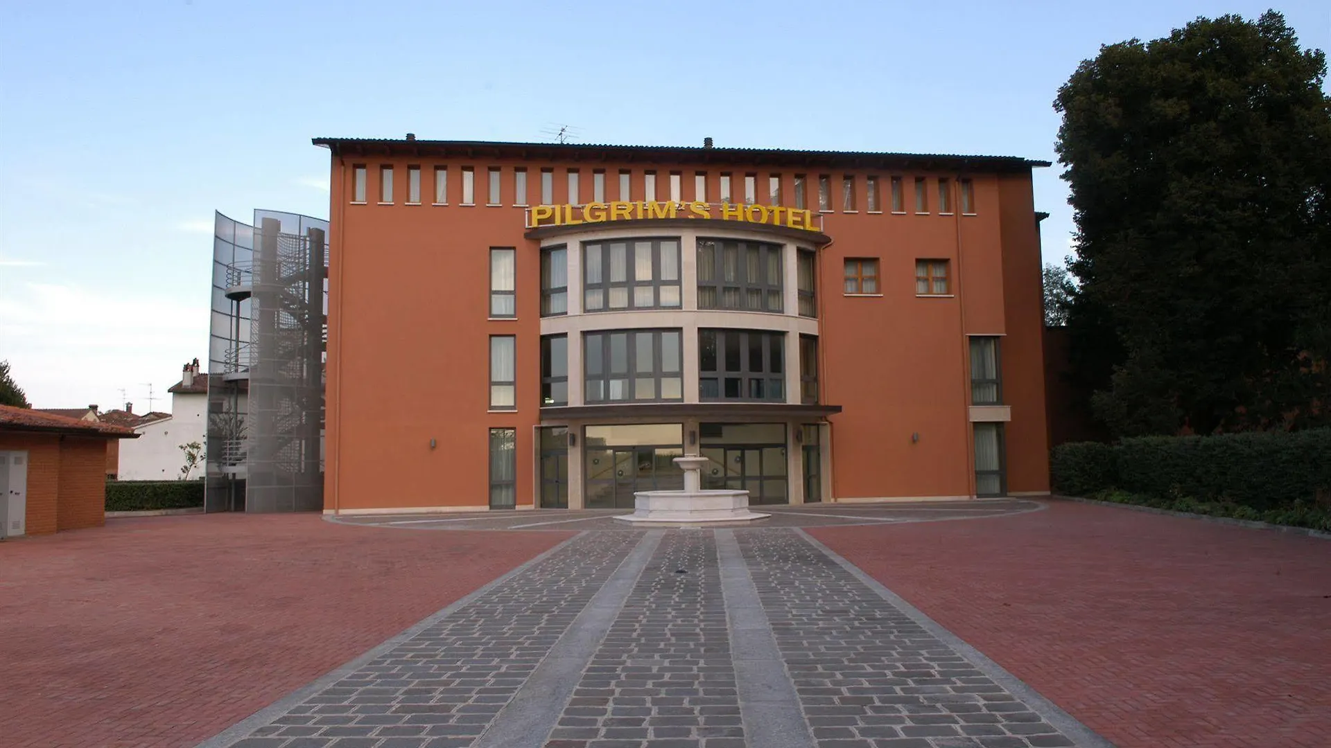 Pilgrim'S Hotel Cicognolo